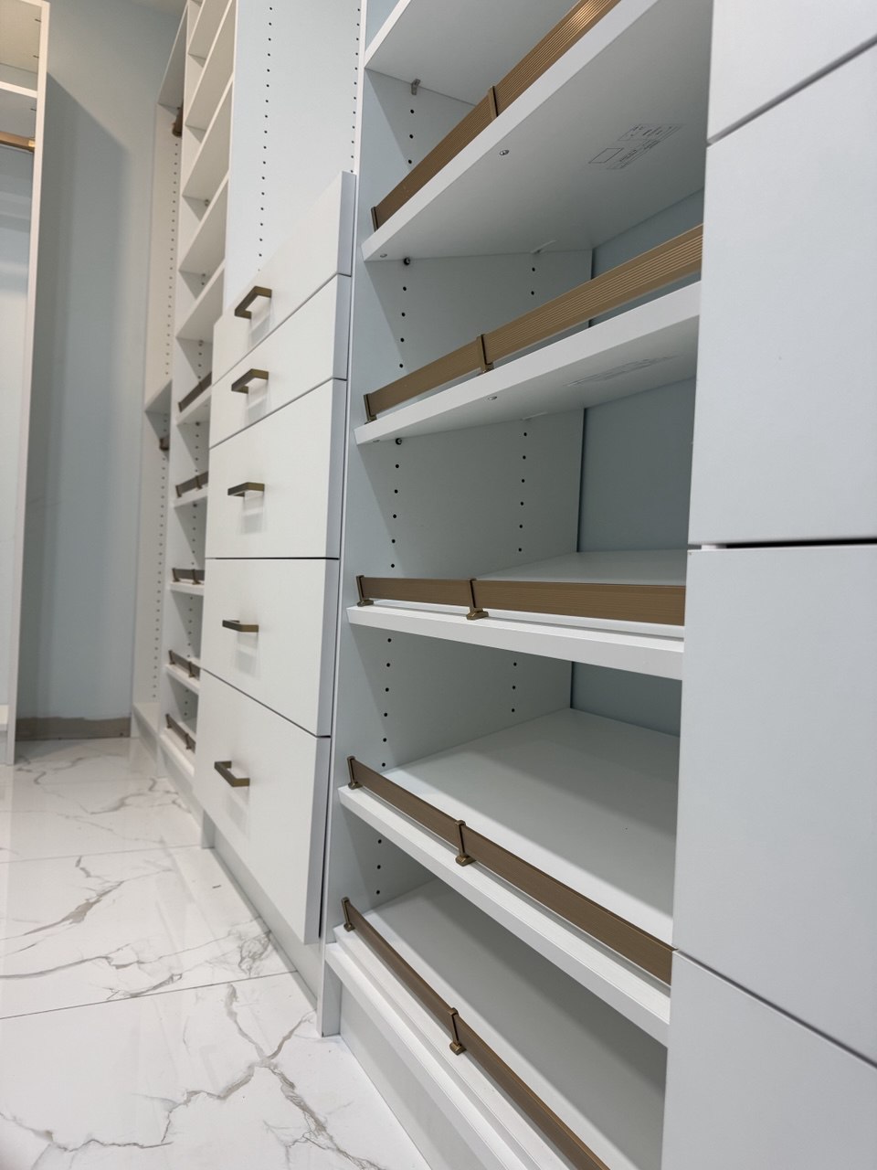 Custom closet installation